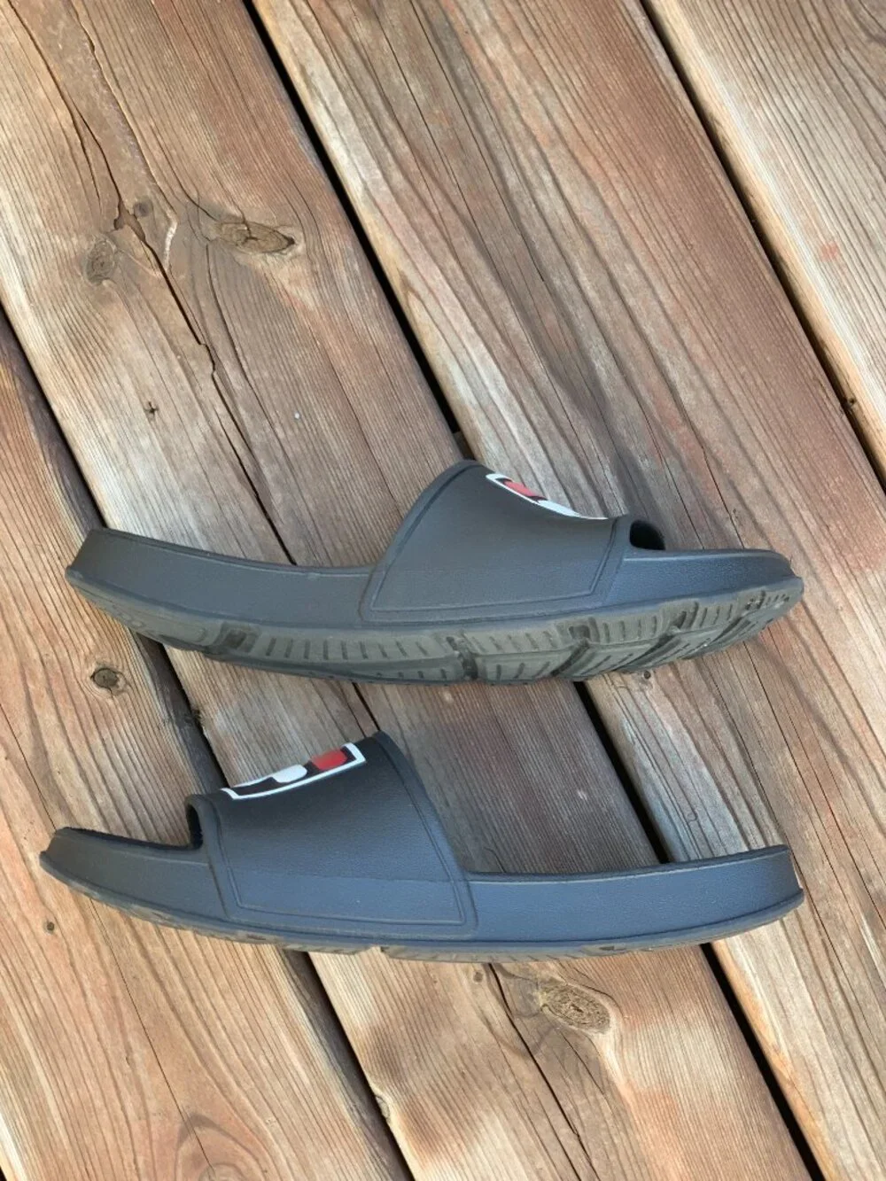Fila Slide Sandals Unisex Mens 9 Womens 10 Black Beach Casual Active Slip Ons